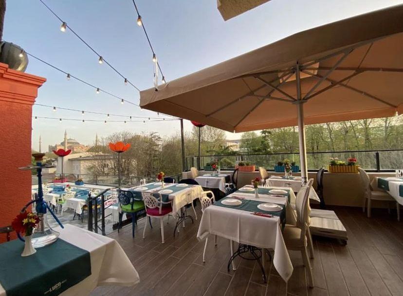Hotel Raymond Blue 3*