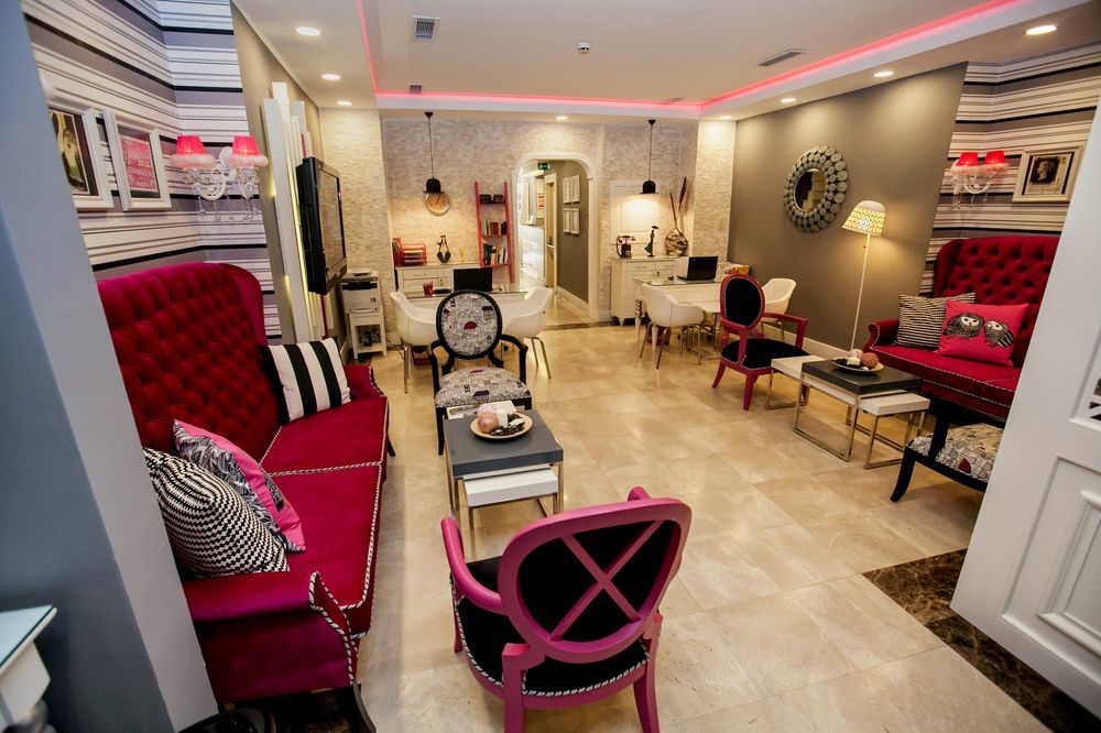 Raymond Blue Hotel 3*